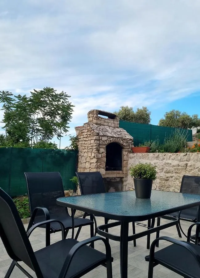 Studio Apartment Pinetree - Mali Lošinj